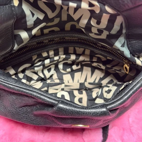 Marc Jacobs Black Leather Crossbody Bag with Gold Accents - Picture 4 of 5